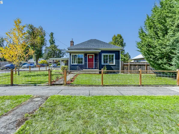 545 S 8th St, Cottage Grove, OR 97424