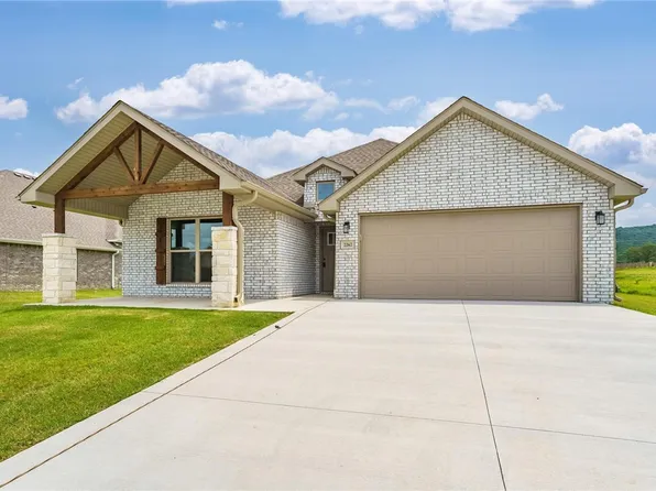 2262 Overlook Way, Farmington, AR 72730