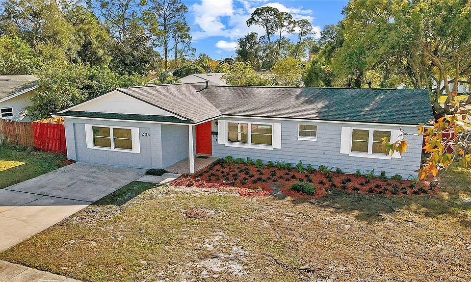 1st image of 204 LOCHMOND DRIVE