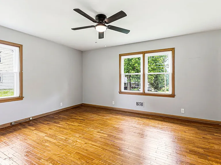 3511 Mitchell Ave — Photo 28