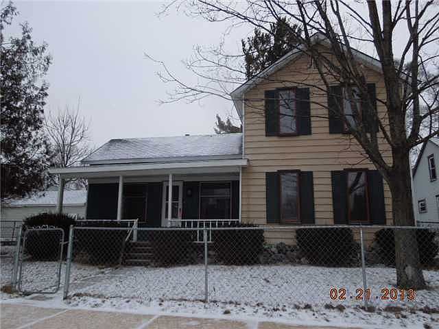1st image of 319 Frank St