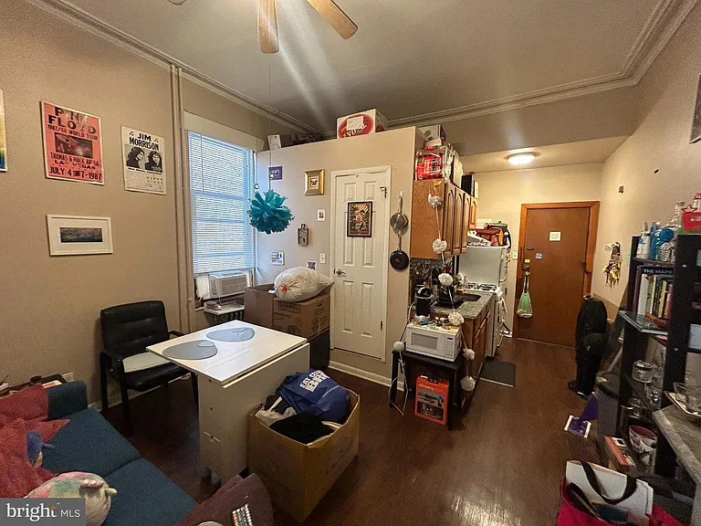 152 N 21st St #2R — Photo 2