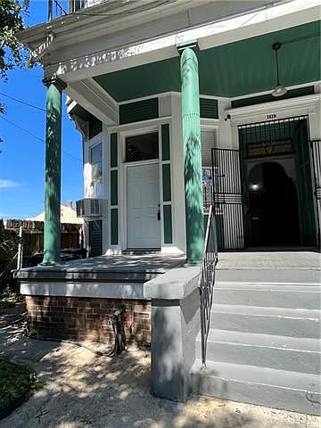 1st image of 1619 Jackson Ave