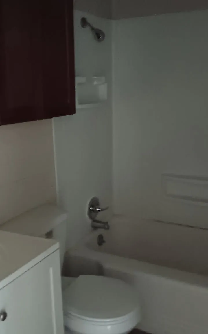 1 bed, 1100 sqft, $850 — Photo 4