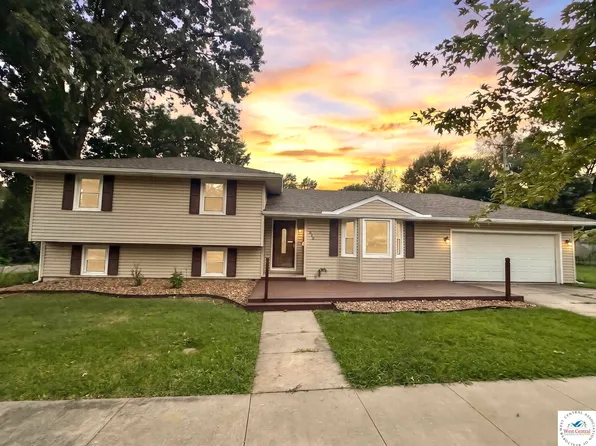 920 S New York Ave, Sedalia, MO 65301