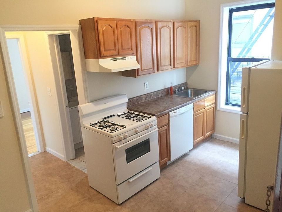 1st image of 2269 41st St APT 2