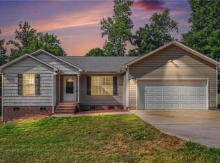150 Swann Crossing Ln, Statesville, NC 28625