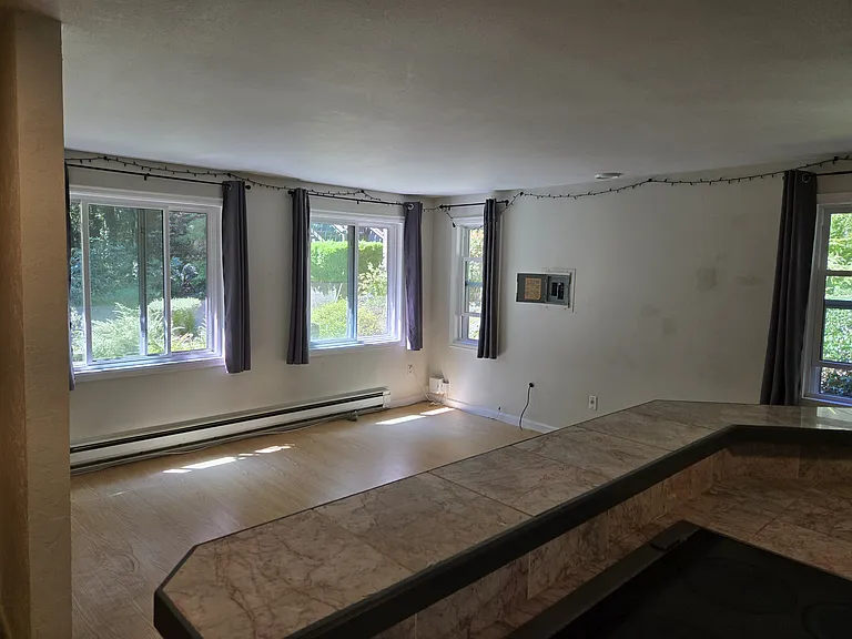 13835 NE 44th Pl #GUEST HOME — Photo 11