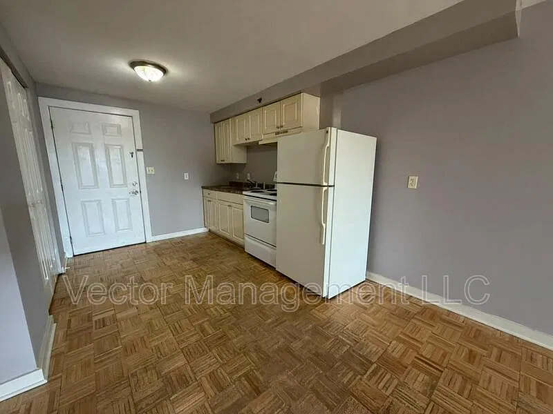 1 bed, 1.0 bath, 600 sqft, $1,450 — Photo 2