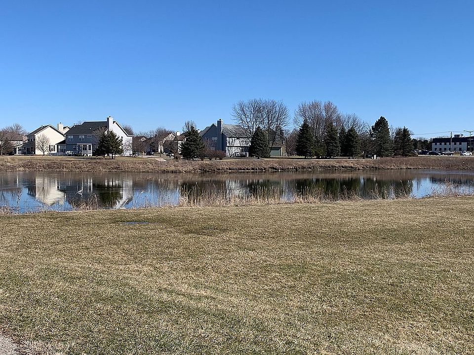 2nd image of 2947 Sawgrass Dr