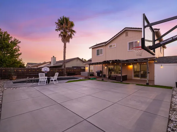 809 Calico Trail, Vacaville, CA 95687