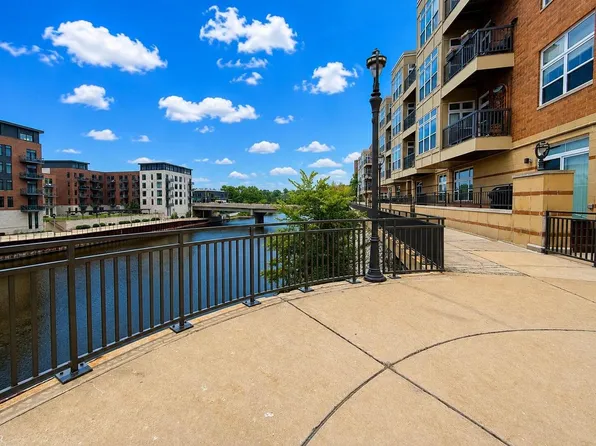 1915 N Water STREET #102, Milwaukee, WI 53202