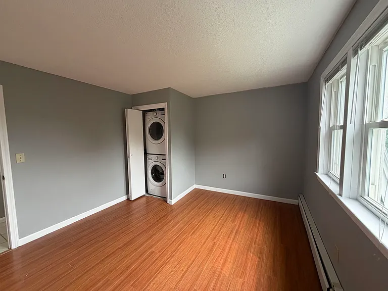 302 Knights Bridge Dr #302 — Photo 6
