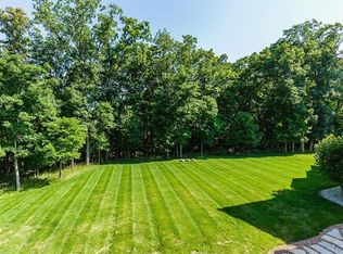 713 Crown Pointe Farms, Defiance, MO
