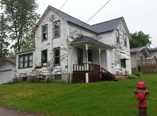 190 Grove St, Merrimac, WI 53561