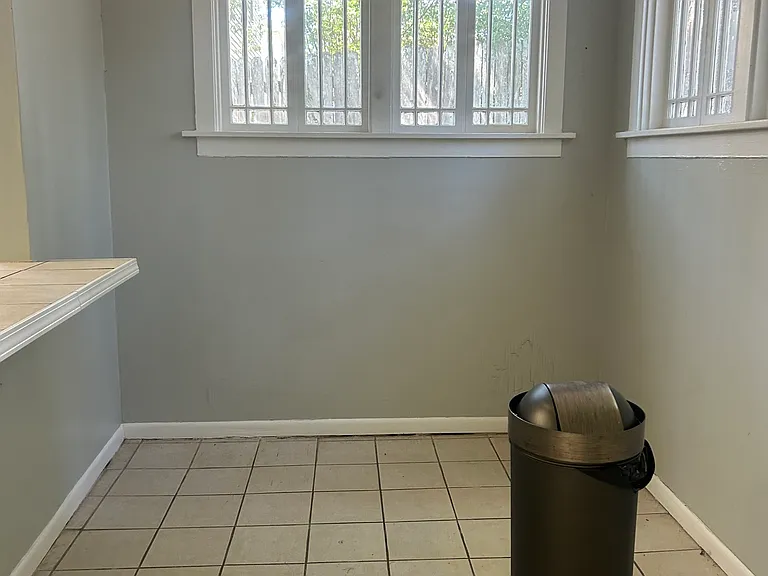 209 S Bonner St — Photo 12