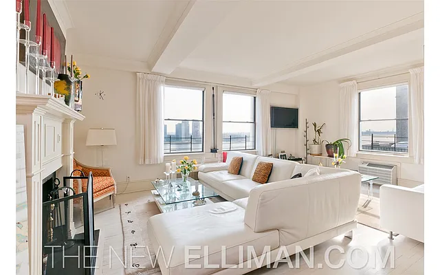 Rented by Douglas Elliman | media 15