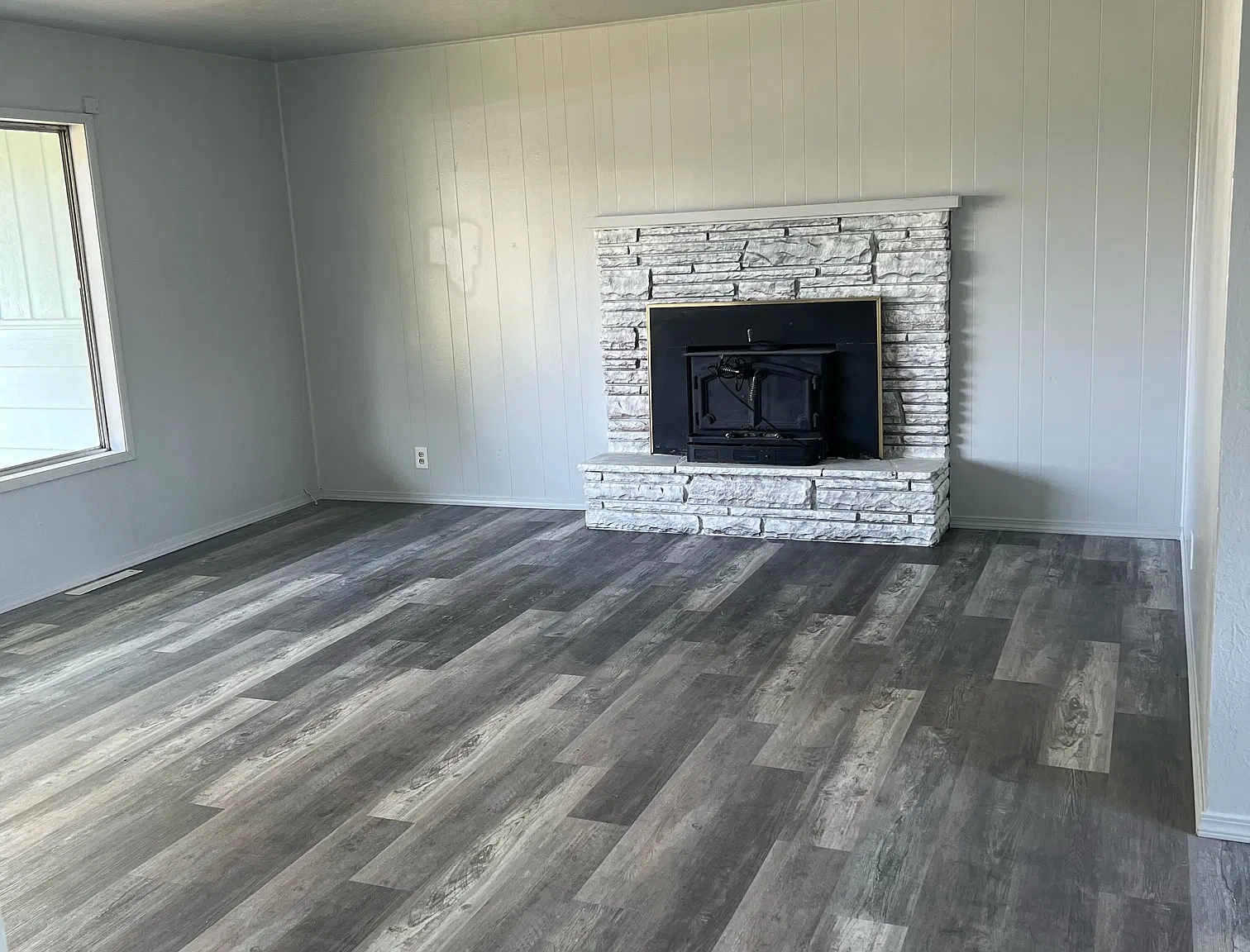 3 bed, 2.5 bath, 1368 sqft, $2,300 — Photo 2