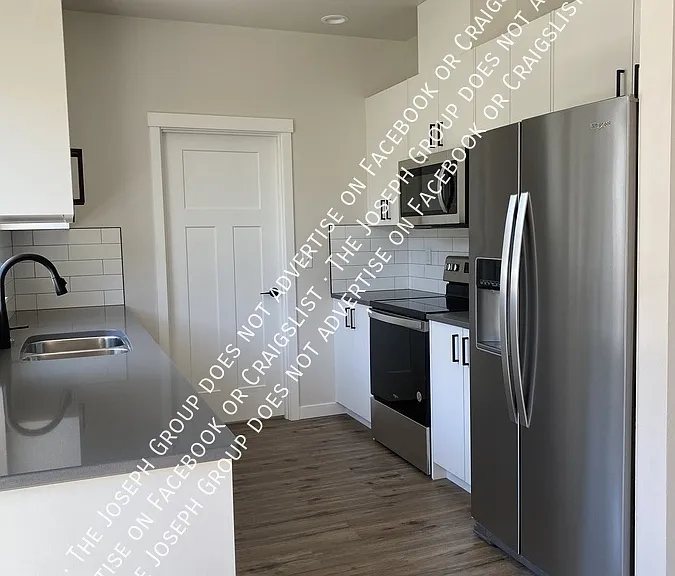 2058 Aaron Dr #B — Photo 21
