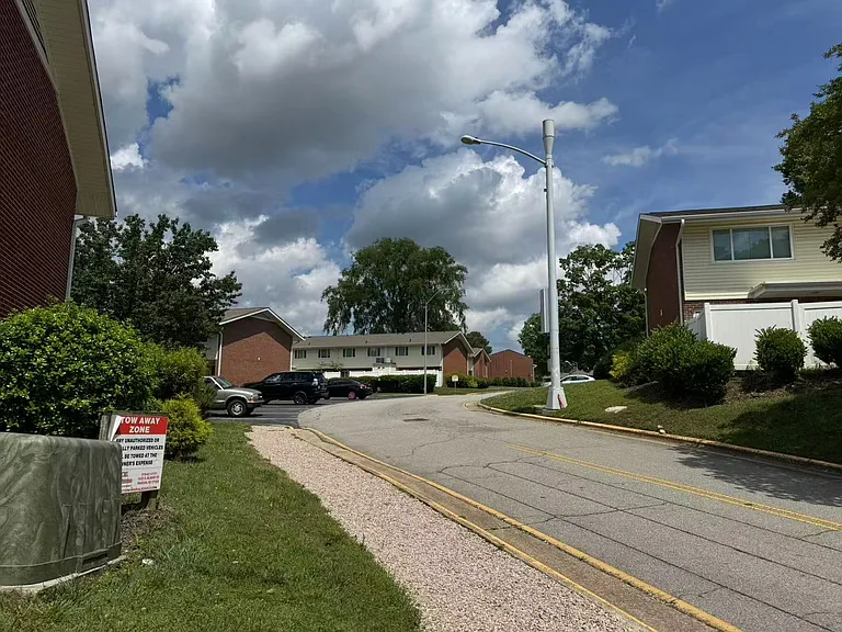 2309 Champion Ct — Photo 25