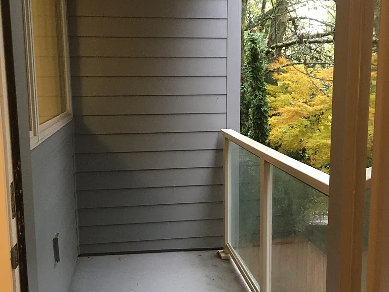 1736 NE 45th Ave #103 — Photo 9