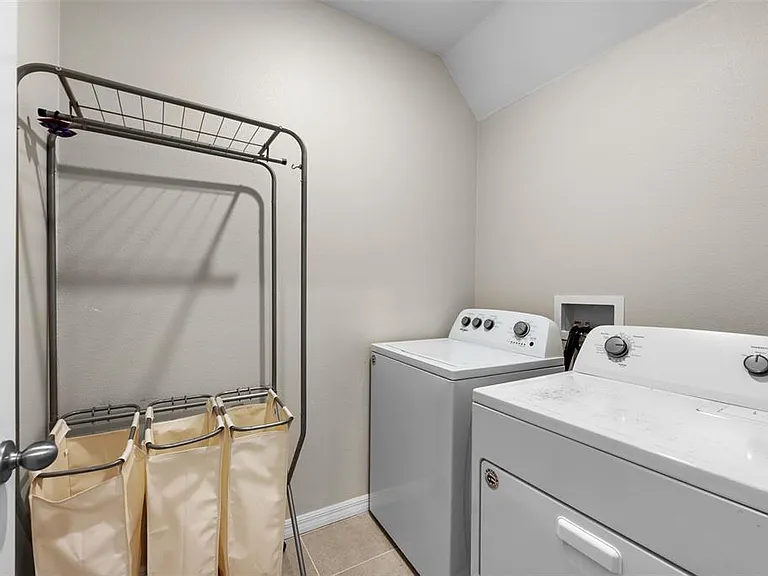2908 Storybrook Preserve Dr — Photo 27
