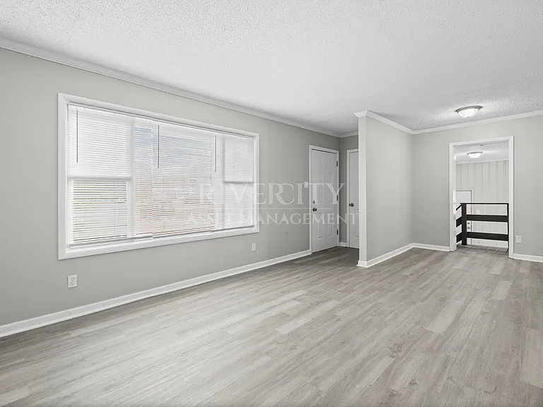 3405 Medford Cv — Photo 5