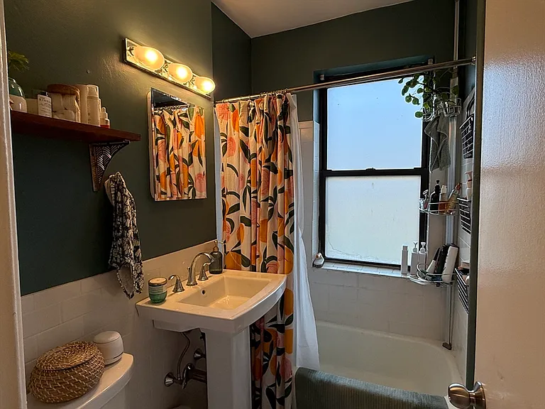 145 Englewood Ave #33 — Photo 25