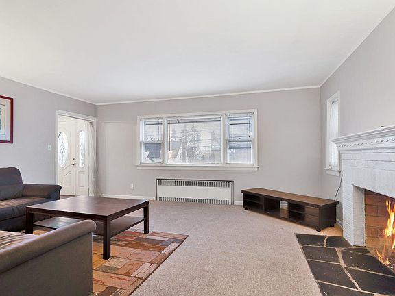 3rd image of 21 Palmer Pl