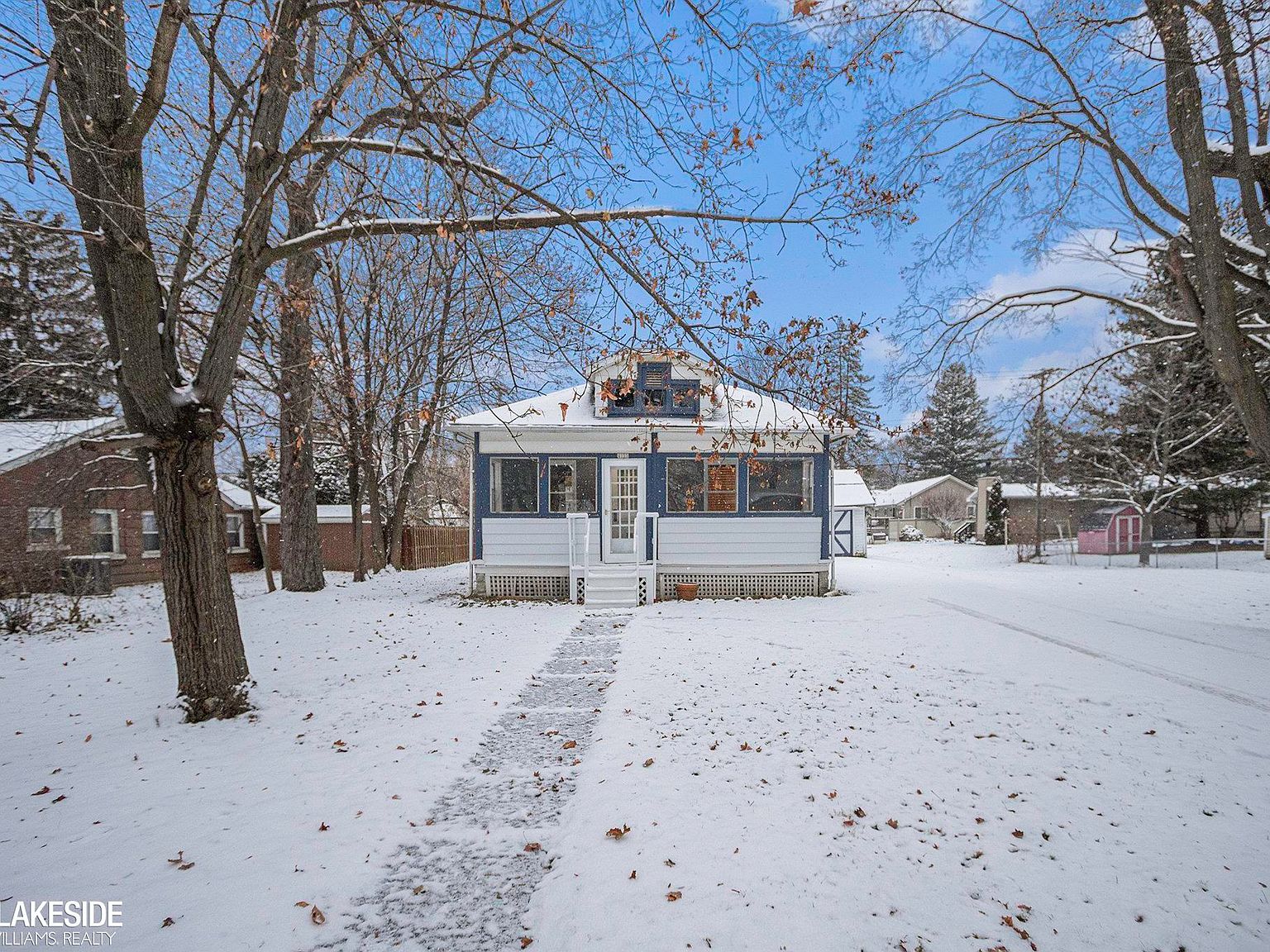 4133 Airport Rd, Waterford, MI 48329 Zillow