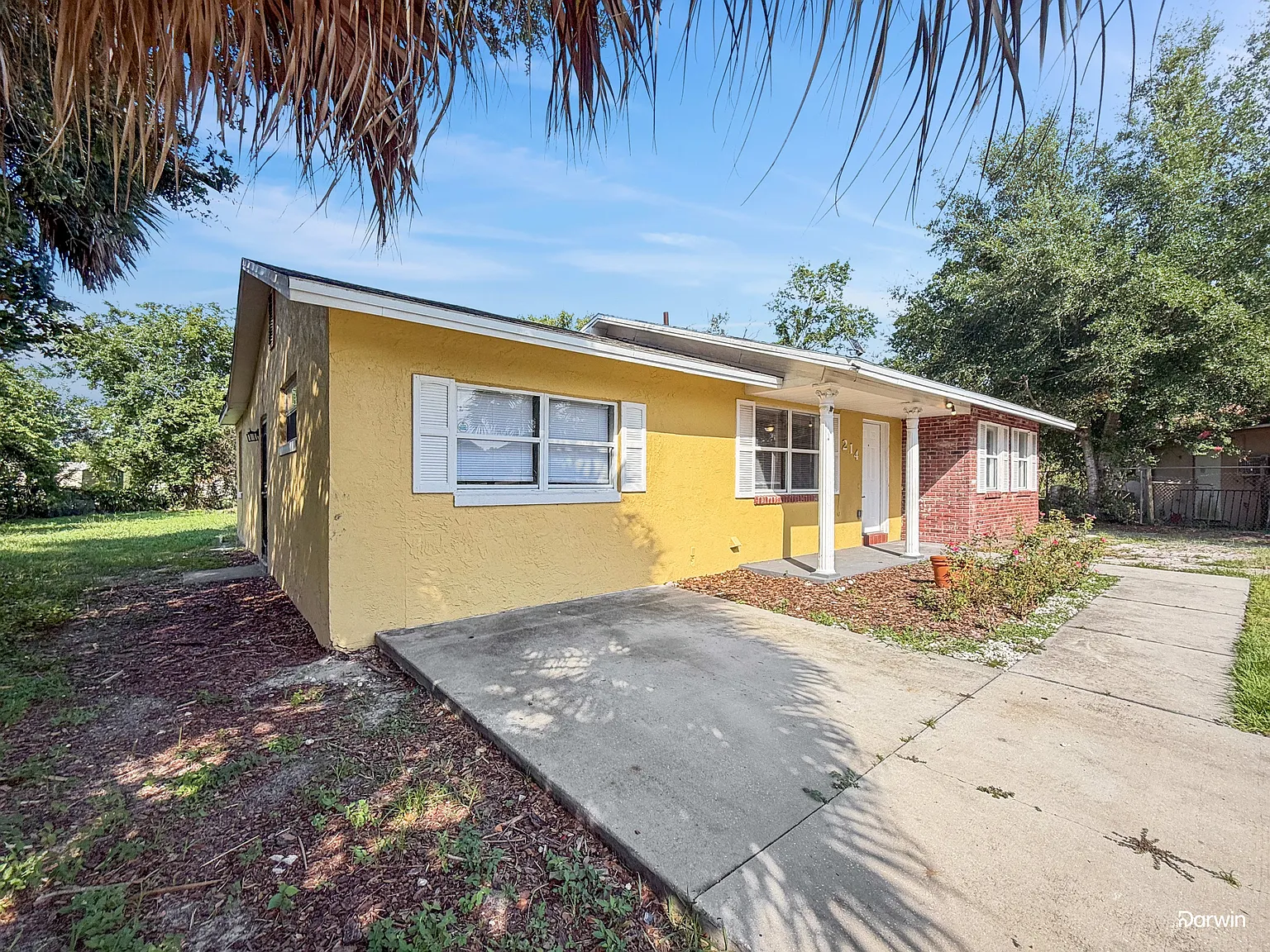 4 bed, 2.0 bath, 1472 sqft, $1,990 — Photo 2