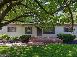 62 W Slokom Ave, Christiana, PA 17509