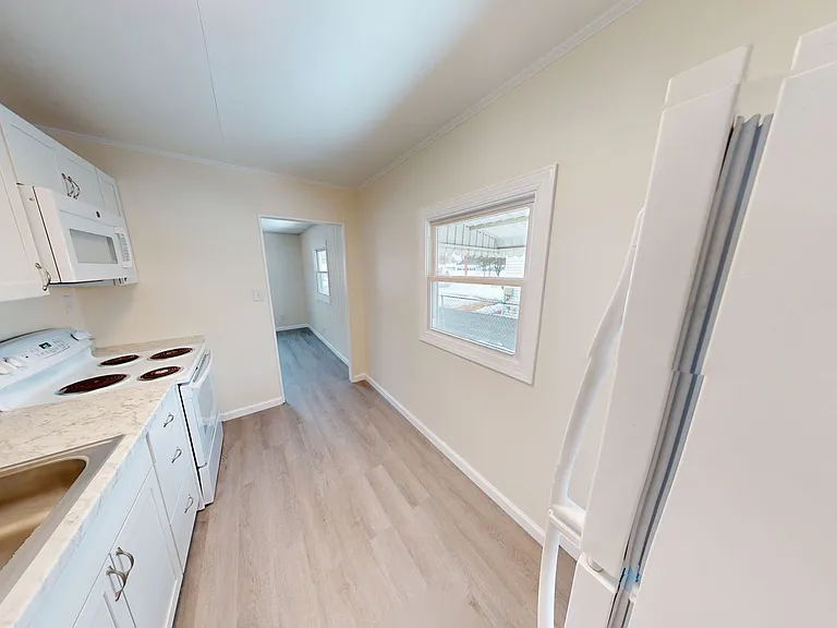 13 Hawley Ave — Photo 5