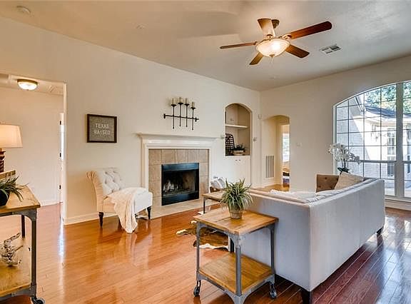 4th image of 12020 Emerald Oaks Dr