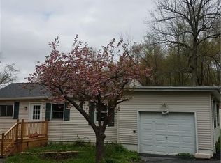 30 Woods Rd, Port Jervis, NY 12771