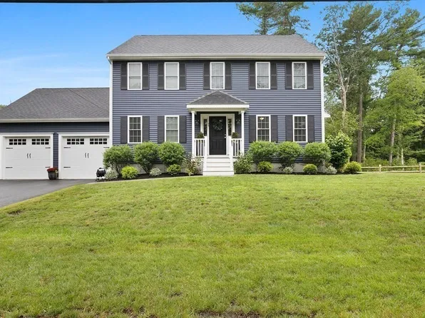 75 Old Oak St, East Bridgewater, MA 02333