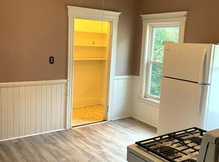 41 Freeland St #2, Worcester, MA 01603