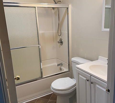 2nd image of 2131 Stanton Ave #A