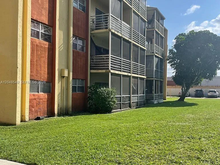 3610 NW 21st St #311 — Photo 9