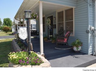 936 N Diamond St, Jacksonville, IL 62650