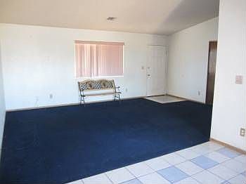 4th image of 18072 Live Oak St