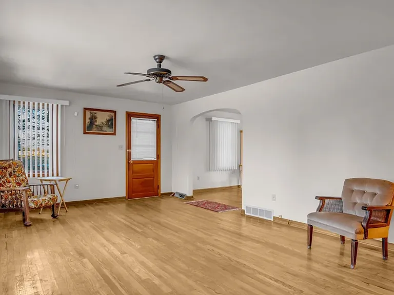 1158 Pine Rd — Photo 8