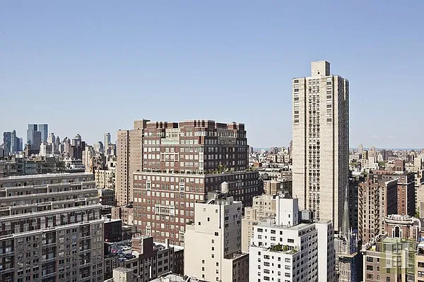 Rented by Halstead Real Estate | media 5