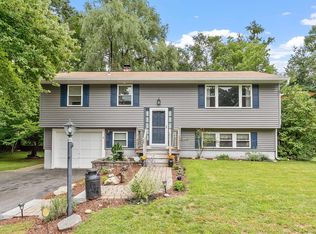 5 Edgewood St, Derry, NH 03038