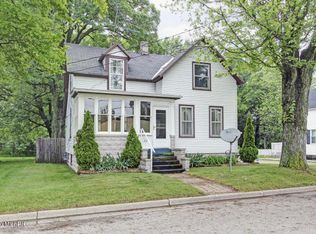219 E Harrison Ave, Zeeland, MI 49464