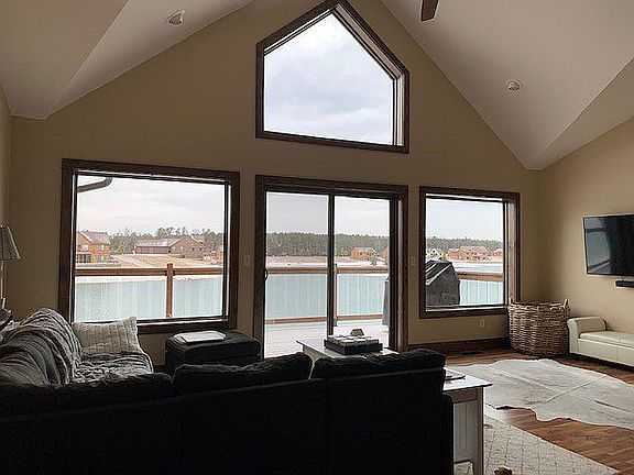 3rd image of W5604 Island Lake Dr