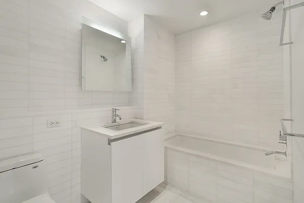 Sold by Level Group | media 4