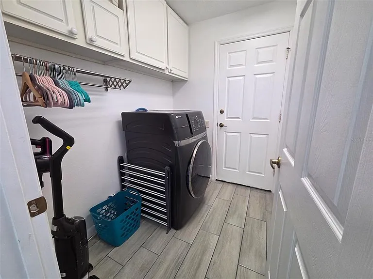 3323 Songbird Ln — Photo 16