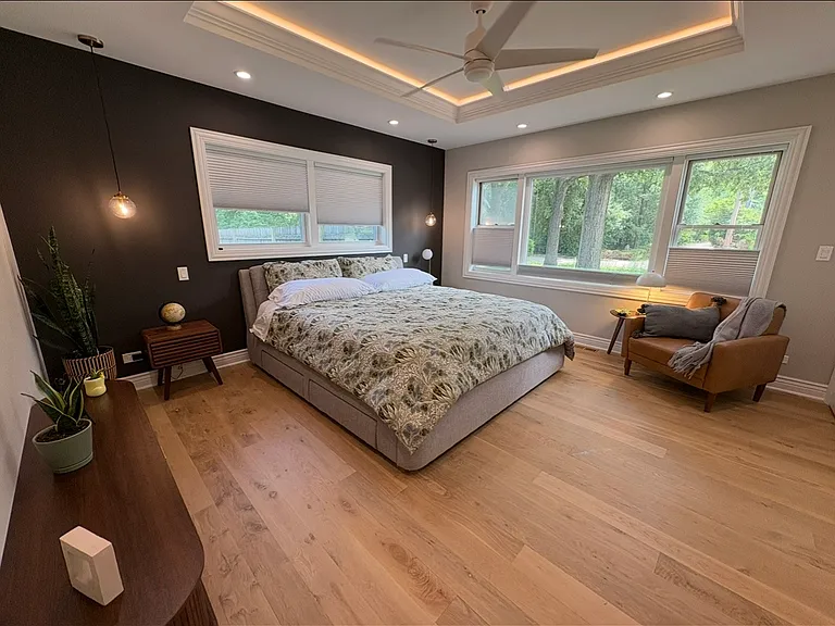 1010 Crabtree Ln — Photo 12