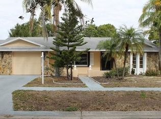 1502 Oleander Dr, Tarpon Springs, FL 34689